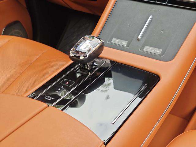 Certificated Pre-Owned Wenjie M7 2024 Ultra Five-seater Four-wheel Drive Intelligent Driving Edition -u22039127