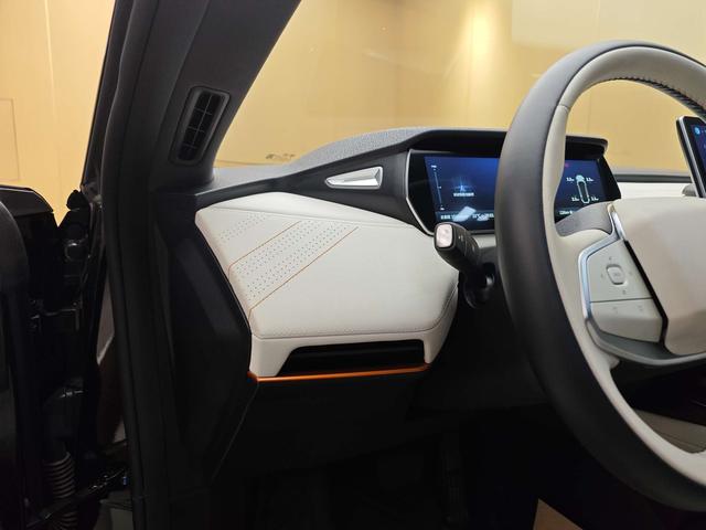 Certificated Pre-Owned Deepal SL03 2024 200 Max 2nd Anniversary Black Gold Knight Edition -u22076073