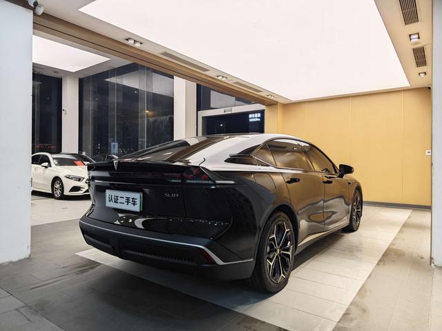 Certificated Pre-Owned Deepal SL03 2024 200 Max 2nd Anniversary Black Gold Knight Edition -u22076073