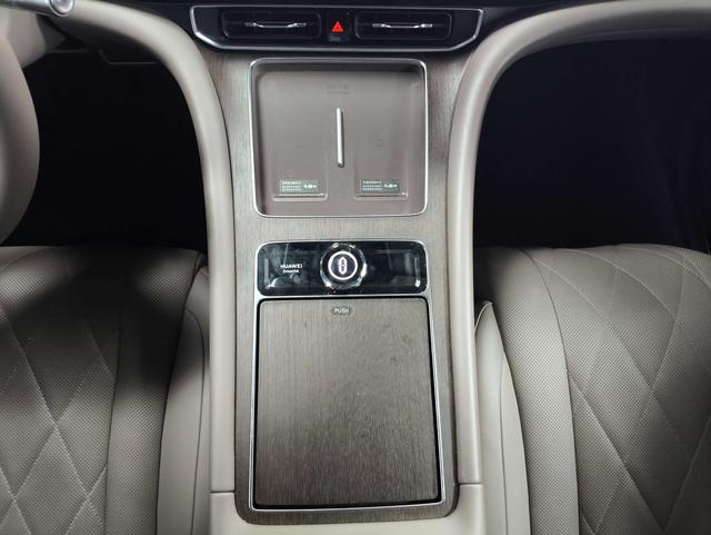 Certificated Pre-Owned AITO M9 2024 Extended Range Ultra Five-Seater Version -u21594493