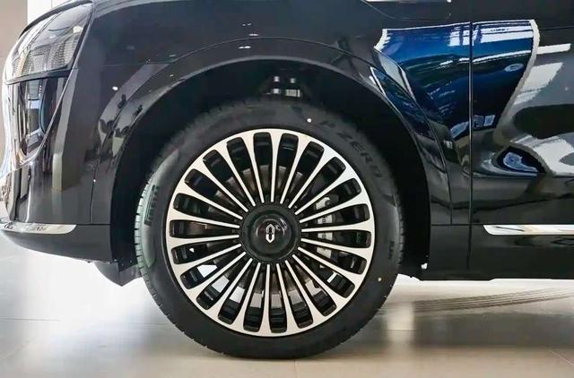 Certificated Pre-Owned Wenjie M9 2024 Extended-Range Ultra Six-Seater Edition -u22042330