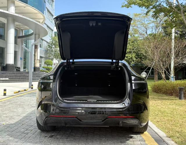 Pre - Owned 2025 Avita 12 Ultra Rear - wheel Drive Extended - range Edition