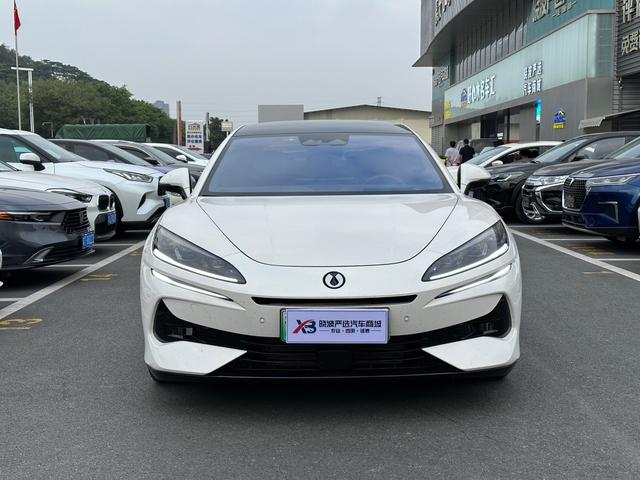 Certificated Pre-Owned Denza Z9 DM 2024 Edition 1100 4WD Max Version