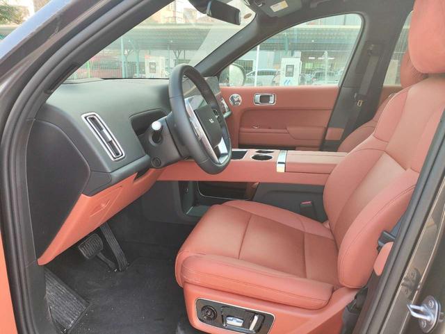 Certificated Pre-Owned Li Auto L8 2025 Ultra Smart Upgrade Version -u22433681