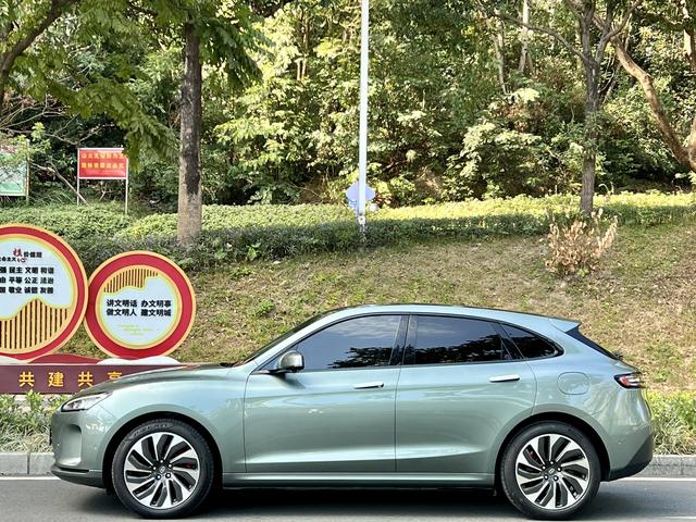 Pre-Owned AITO M5 2022 Extended-Range Four-Wheel Drive Performance Edition