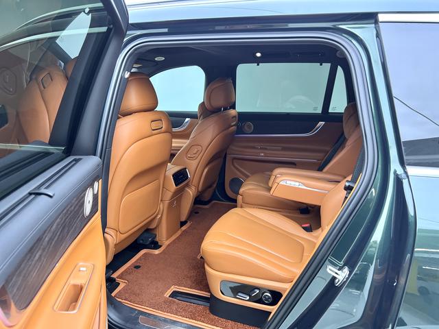 Certificated Pre-Owned Wenjie M9 2024 Extended-Range Ultra Six-Seater Edition -u22670321