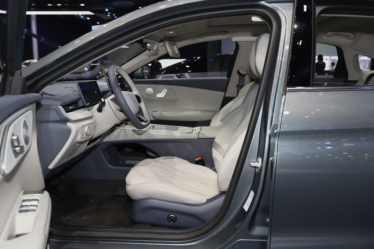 شيري فينجيون A8L - هجينة PHEV