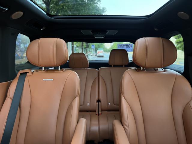 Certificated Pre-Owned Wenjie M9 2024 Extended Range Ultra Six-Seater Version -u22047633