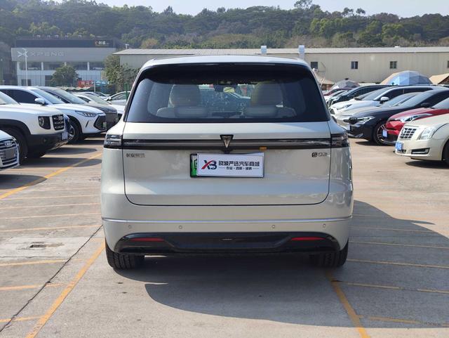 Certificated Pre-Owned Deepal S09 2025 Rear-Wheel Drive Ultra -u22566504