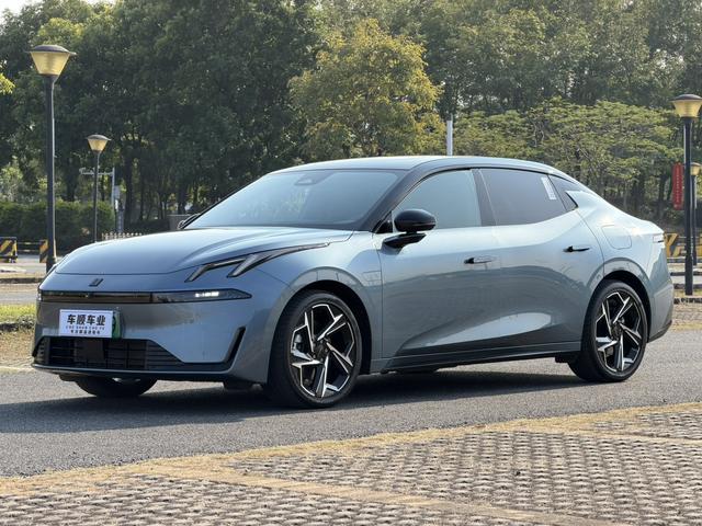 Certificated Pre-Owned Lynk & Co 07 EM-P 2024 126 Long Range Ultra -u22680351