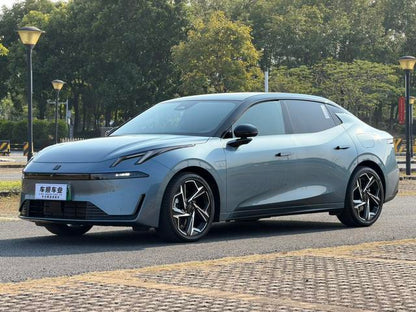 Certificated Pre-Owned Lynk & Co 07 EM-P 2024 126 Long Range Ultra -u22680351