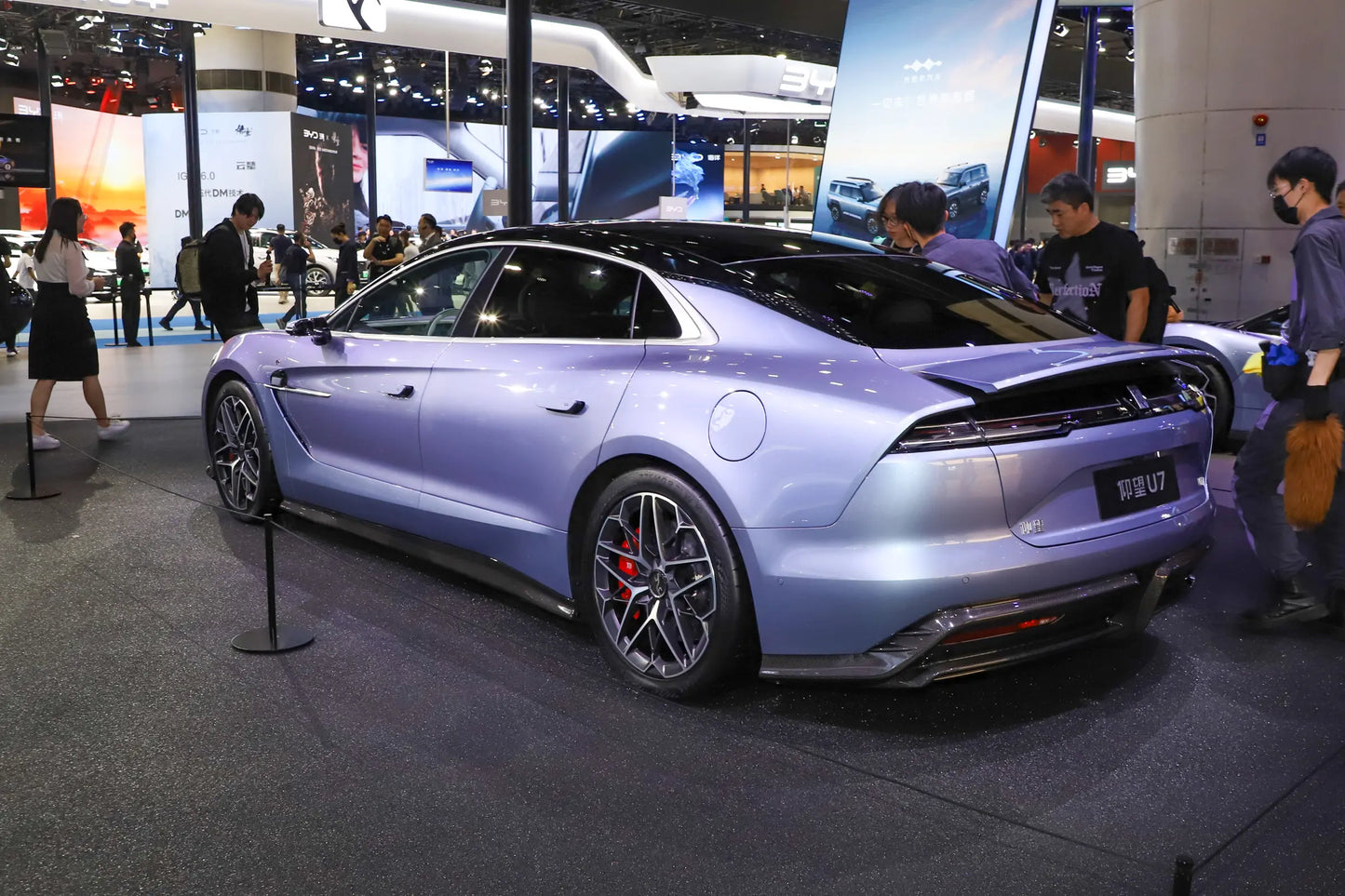 يانغوانغ U7 EV