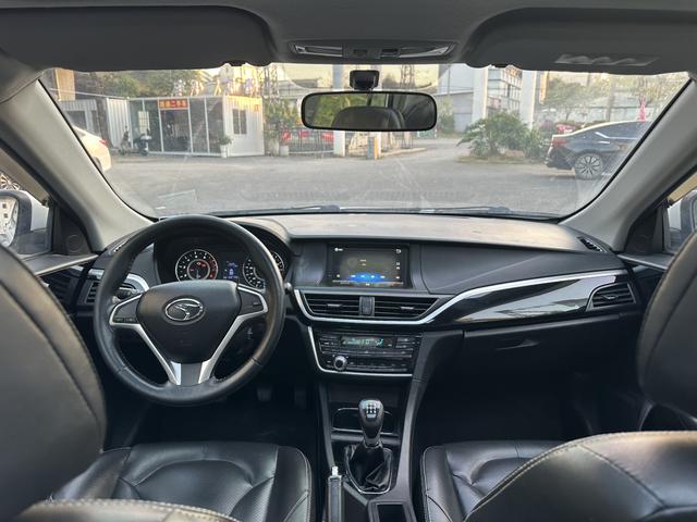 Certificated Pre-Owned Soueast Motor V5 Lingzhi 2015 1.5L Manual Comfort Edition - u22058842