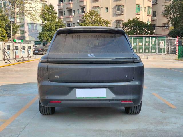 Certificated Pre-Owned Li Auto L8 2025 Ultra Smart Upgrade Version -u22433681