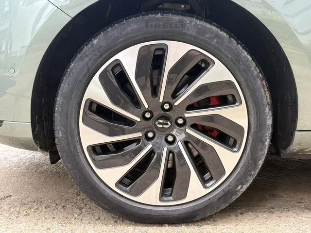 Pre - Owned 2022 AITO M5 Extended - Range Four - Wheel Drive Premium Edition