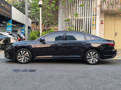 Certificated Pre-Owned Volkswagen Passat PHEV 2020 430PHEV Hybrid Luxury Edition National V -u22034804