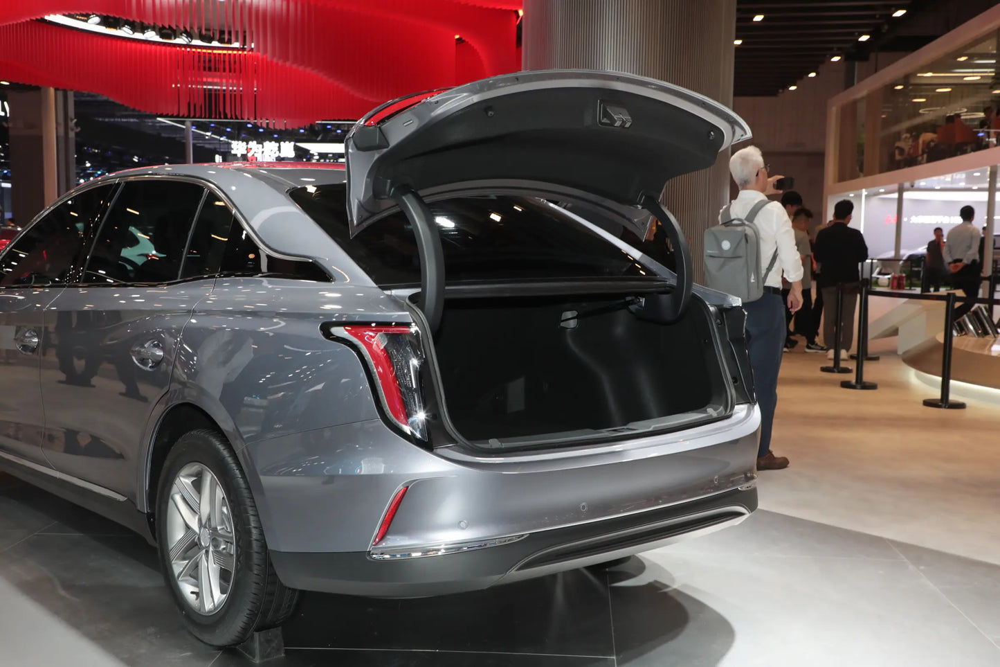 هونغكي E-QM5