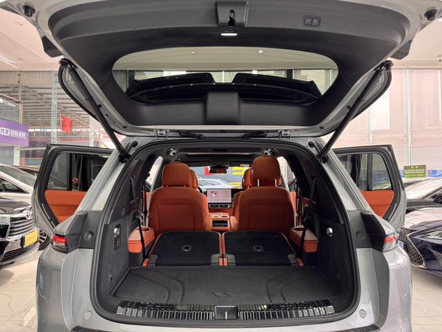 Certificated Pre-Owned Li Auto L8 2023 Pro Edition -u22458686