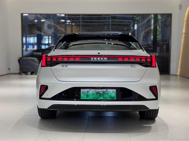 Pre-Owned ZEEKR 001 2025 Model WE Version 100kWh Rear-Wheel Drive