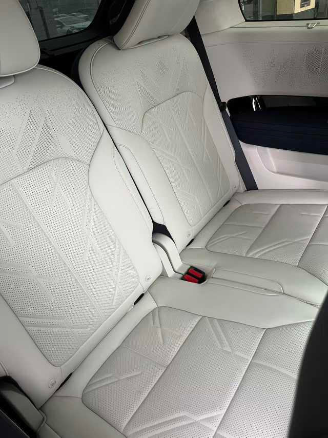 Certificated Pre-Owned ZEEKR 9X 2025 Ultra Edition 55kWh -u22741604