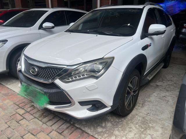 Certificated Pre-Owned BYD Tang DM 2015 DM 2.0T Four-wheel Drive Luxury Edition -u20368901