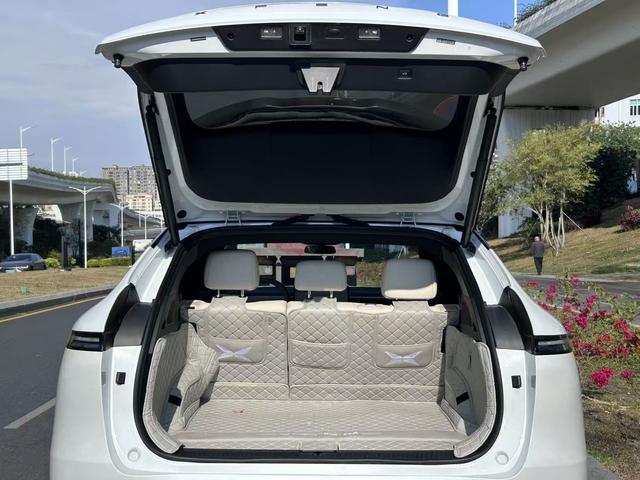 Certificated Pre-Owned XPENG G6 2023 580 Long Range Max-u22178903