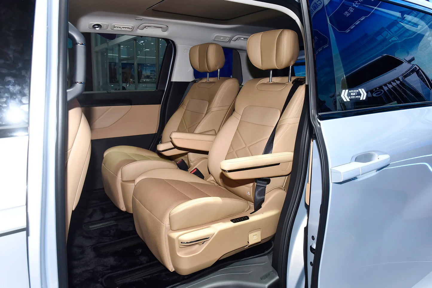 جي أيه سي ترومتشي ترومتشي E8 - هجين PHEV