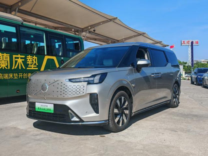 Pre-Owned Volvo EM90 2025 Model Ultra 6-Seater