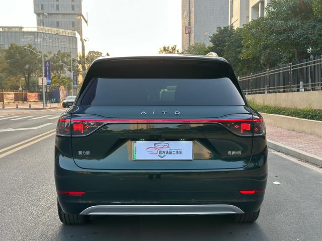 Certificated Pre-Owned Wenjie M9 2024 Extended-Range Ultra Six-Seater Edition -u22571970