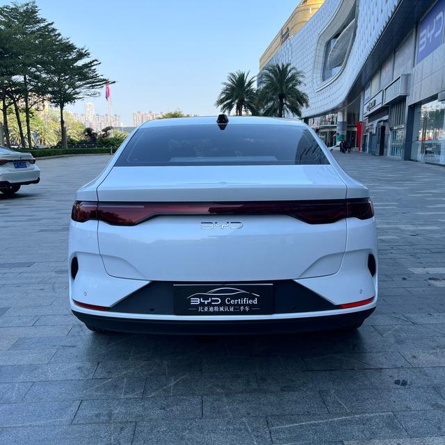 Certificated Pre-Owned BYD Qin L EV 2025 545KM Excellence Edition -u22196677