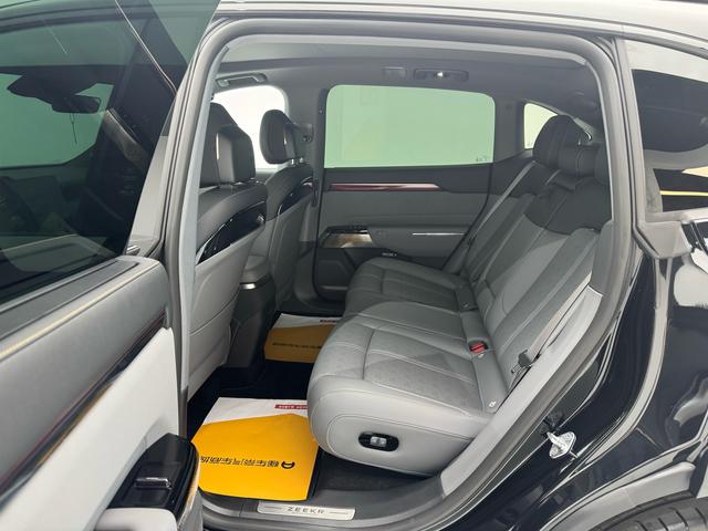 Certificated Pre-Owned ZEEKR 7X 2025 Edition 100kWh Long-range Rear-wheel Drive Intelligent Driving Version