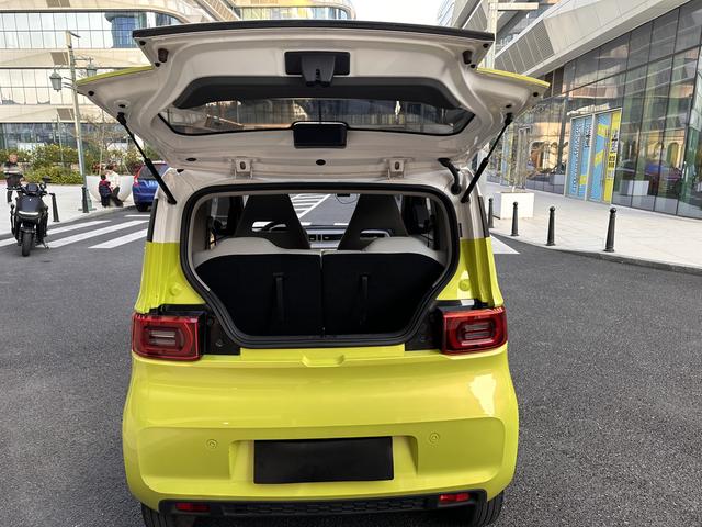 Certificated Pre-Owned SAIC-GM-Wuling Hongguang Mini EV 2022 Macaron Color Painting Edition Lithium Iron Phosphate