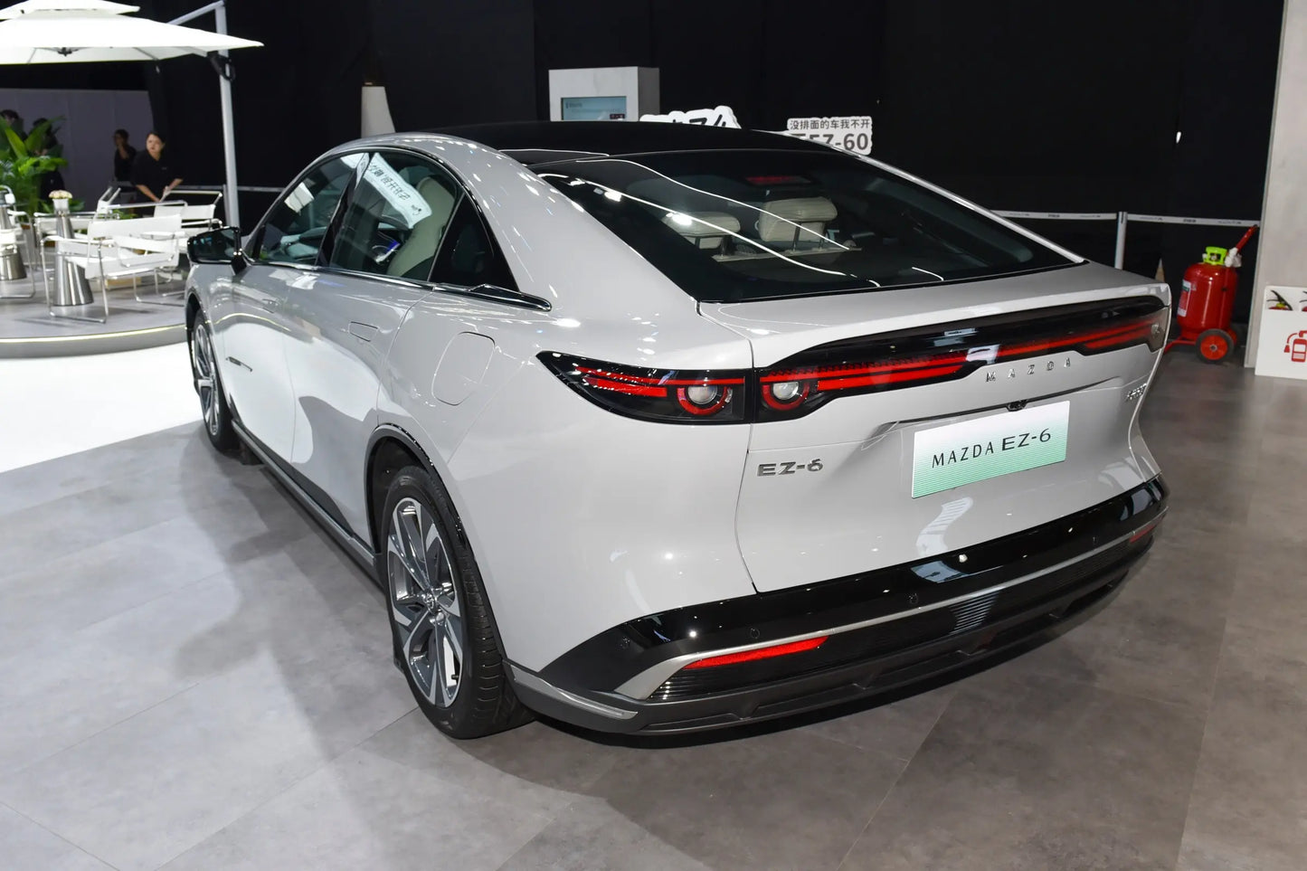 مازدا EZ-6-Hybrid REEV