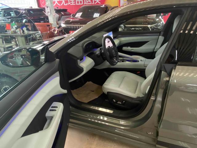 Pre-Owned ZEEKR 001 2025 WE Version 100kWh Rear-Wheel Drive