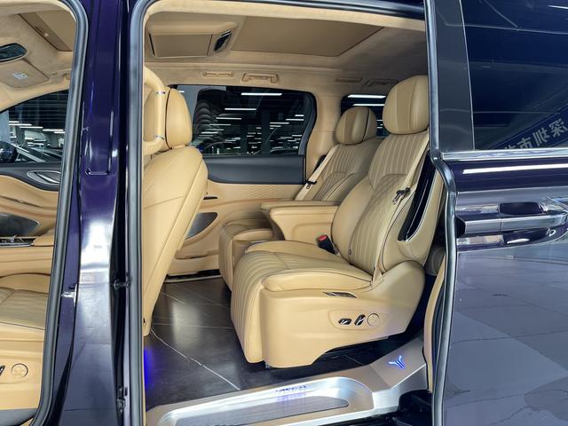 Certificated Pre-Owned VOYAH Dreamer PHEV 2024 Ultra-Long Range Flagship Edition -u22095246