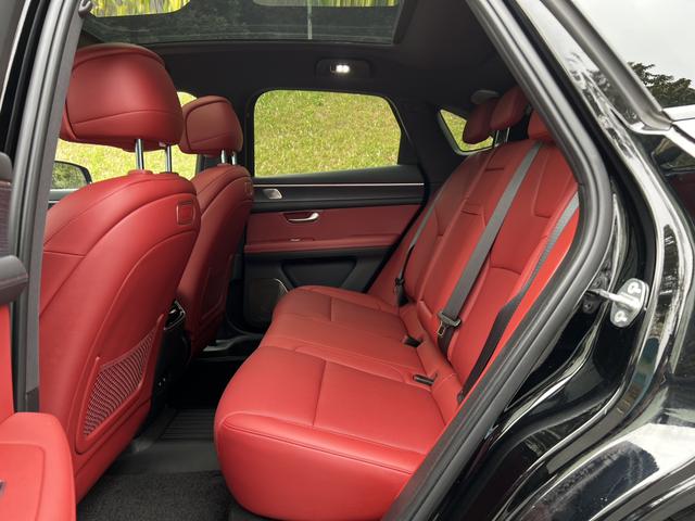 Certificated Pre-Owned Wenjie M5 2025 Extended-Range Ultra Rear-Wheel Drive Version -u22536019